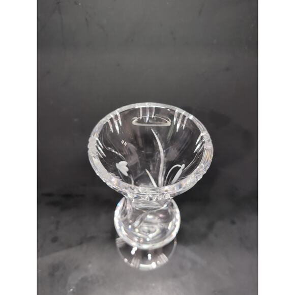 Floral Pattern Vintage Cut Crystal Footed Vase, Etched Decor,‎ Low Stem Vase - Picture 6 of 10